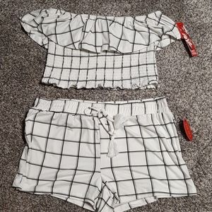 Two piece short set